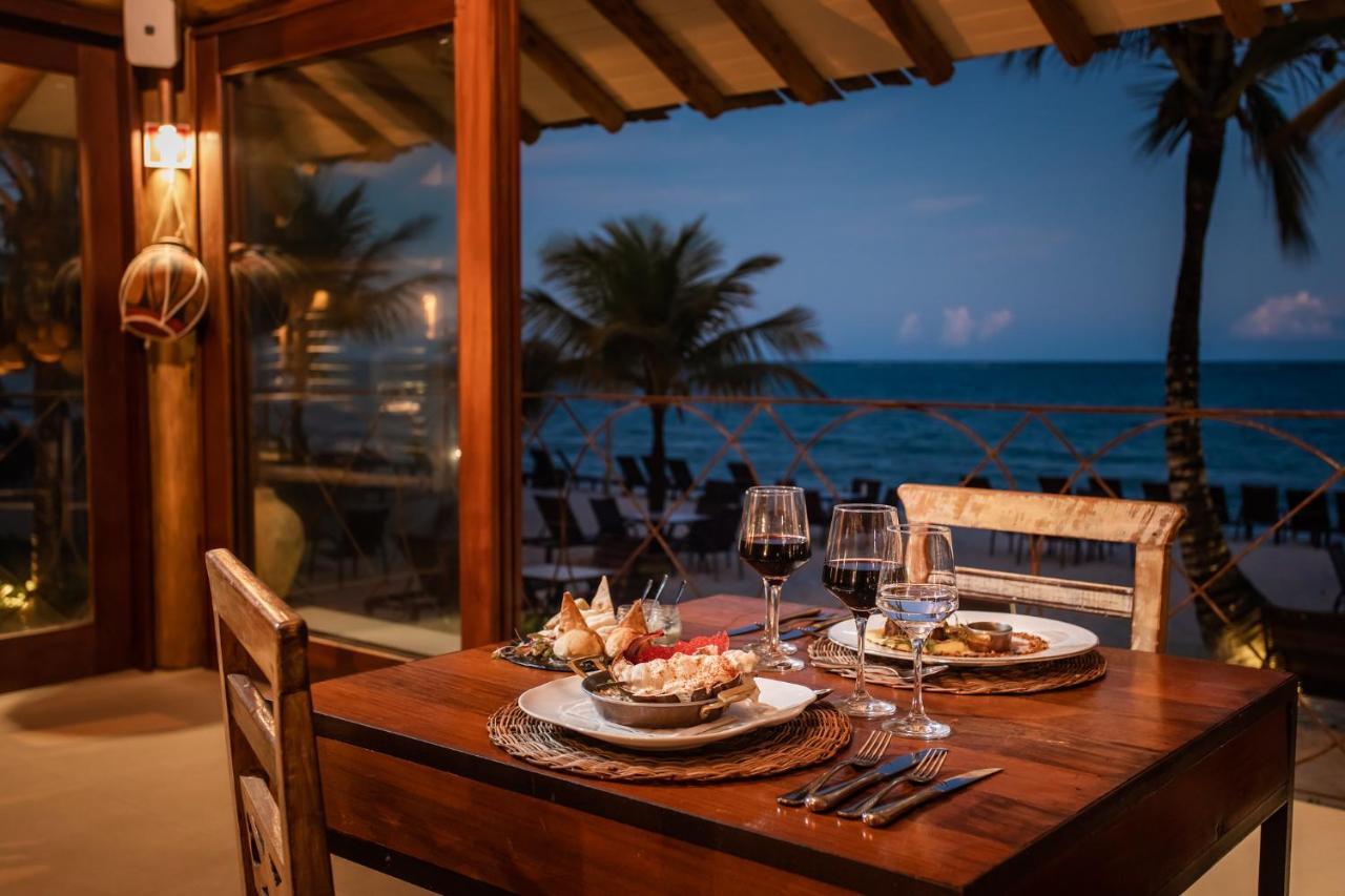 拉托雷全包度假酒店 塞古罗港 外观 照片 A restaurant at the resort