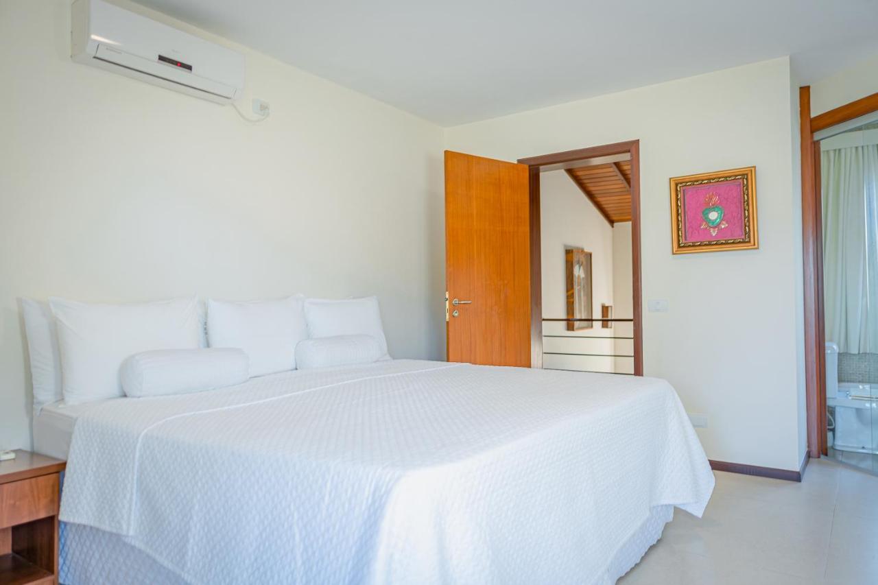 拉托雷全包度假酒店 塞古罗港 外观 照片 A bedroom with a split-type air conditioner